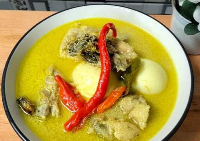 Resep Opor Ayam Kampung Oleh Linda Mariska Cookpad