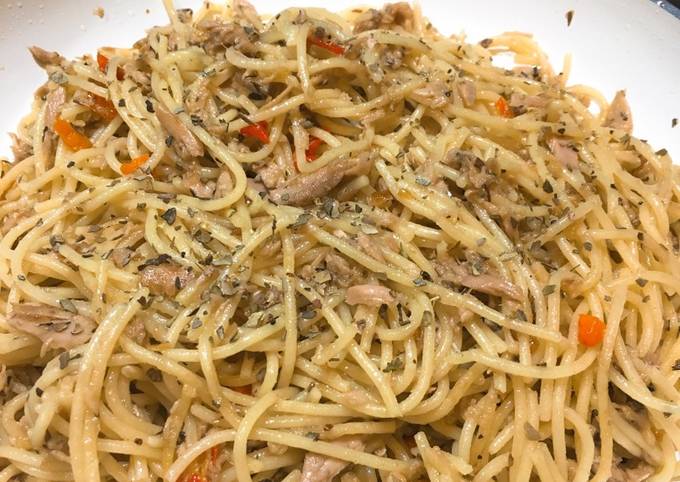 Spaghetti Tuna aglio olio simple & super yummy 👌 foto resep utama