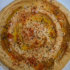 A picture of Hummus.