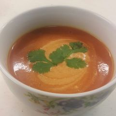 A picture of Sweet and cream soup.