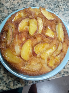 Una foto de Torta de manzana invertida