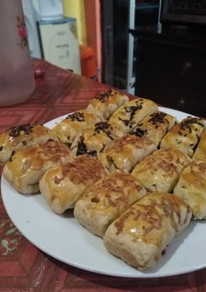 Foto resep Bolen pisang coklat keju berasa susu banget🤤