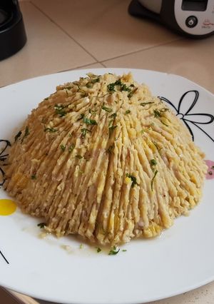 Una foto de Fufu de plátano y malanga con ajo crudo