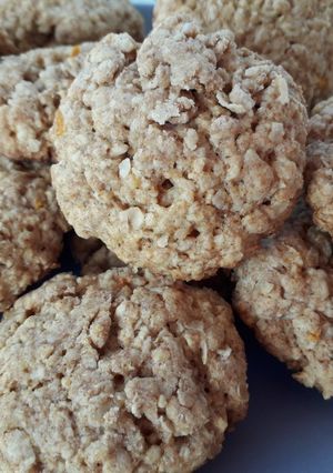 Una foto de Masitas integrales de avena y naranja 🌈💕