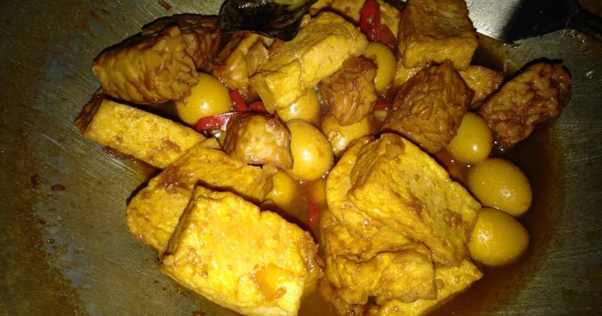 Resep Semur Tahu Tempe Telur Versi Mamiku Oleh Nandha Sartika - Cookpad