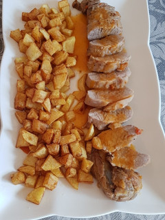 Una foto de Solomillo de cerdo con salsa de verduras