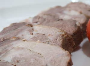 Фото Мясной рулет из свинины,как буженина по-домашнему.
