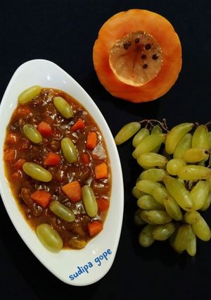A picture of Fruit Chutney.