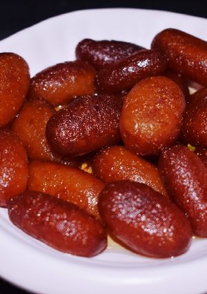 A picture of Bengali Sweet Nikuti.