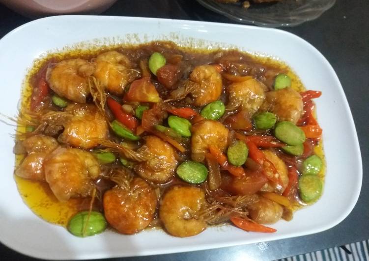 Cara Gampang Menyiapkan Udang kecap pete Anti Gagal