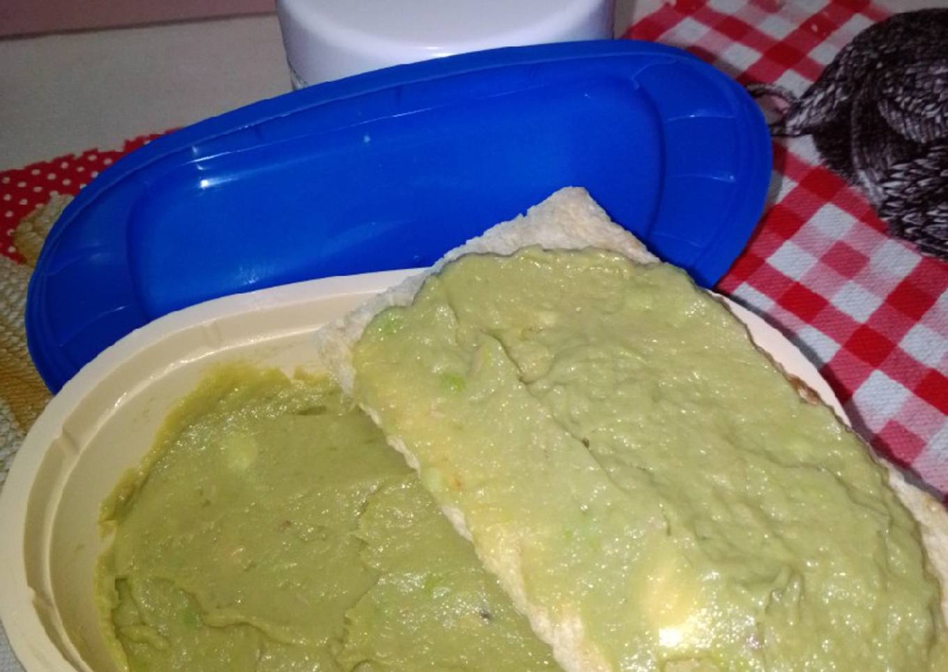 Paté de aguacate y atún