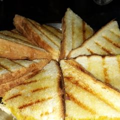 A picture of Bread Toast.