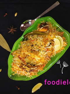 மீன் பிரியாணி (Meen biryani recipe in tamil) செய்முறை முக்கிய புகைப்படம்