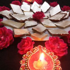 A picture of Chocolate Kaju Katli / Plain Kaju Katli.