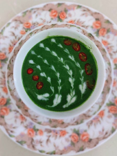 પાલક સુપ (Spinach Soup Recipe In Gujarati) રેસીપી મુખ્ય ફોટો