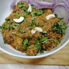 A picture of Maharaja chicken.