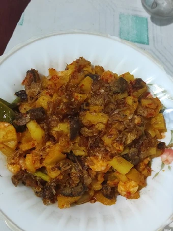 Cara Mudah Membikin Resep  Sambel goreng kentang rempela ati udang yang Bisa Manjain Lidah, Bisa Manjain Lidah