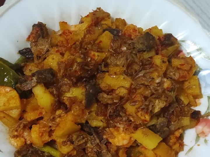 Cara Mudah Membikin Resep  Sambel goreng kentang rempela ati udang yang Bisa Manjain Lidah, Bisa Manjain Lidah