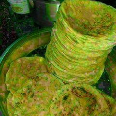 A picture of Pooranachi Poli.