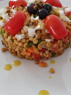 Una foto de Ensalada de lentejas con vinagreta de mostaza