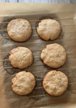 Mogyoróvajas kovászos zabkeksz 🍪🥜 (Gluténmentes, tejmentes) recept fotója