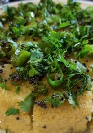 નાયલોન ખમણ (Nylon Khaman Recipe In Gujarati) રેસીપી મુખ્ય ફોટો
