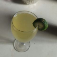 A picture of Lemonade.