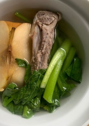芥蘭🍎排骨湯 的食譜成品照片