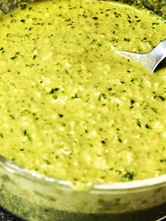 Una foto de Salsa Pesto de almendras y anacardos