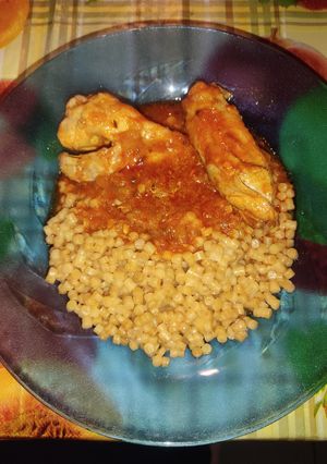 Paprikás csirke pirított tarhonyával recept fotója