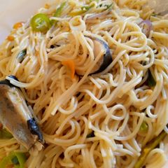 A picture of Spaghetti jollof.