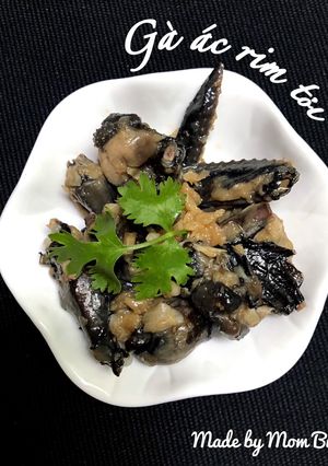 Hình của món Gà ác rim tỏi🥰.