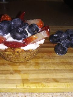 Una foto de Tartaleta de avena y yogurt griego