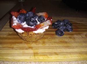 Una foto de Tartaleta de avena y yogurt griego