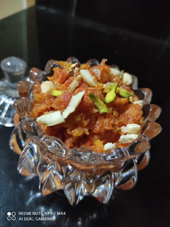 गाजर का हलवा (Gajar ka halwa recipe in hindi) रेसिपी मुख्य फोटो