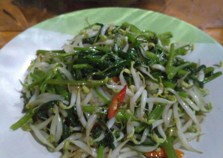 Tumis kangkung feat toge