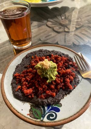 A picture of Chorizo with Beans and Guacamole by @Jauregri🍴.