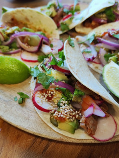 Una foto de Tacos coreanos🌮 🇰🇷