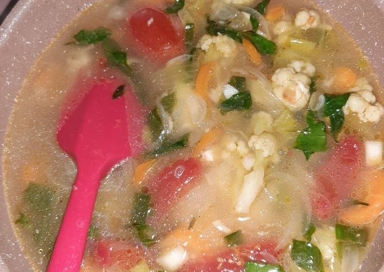 Langkah Mudah untuk Membuat Sup ikan tilapia, Lezat Sekali