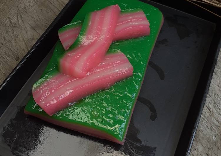 Resep Kue Pepe Tapioka (Lapis kukus/Lapis Betawi) Anti Gagal