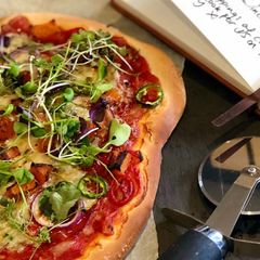 A picture of The No Yeast Pizza.