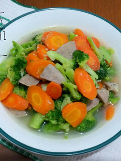 Foto resep Capcay brokoli wortel bakso