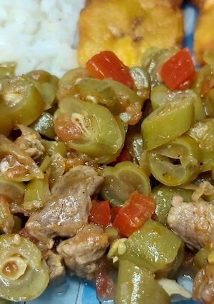 Una foto de Habichuela guisada con carne