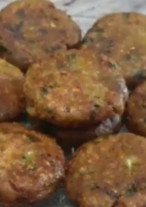 કેળા વડા ( kela vada recipe in Gujarati રેસીપી મુખ્ય ફોટો