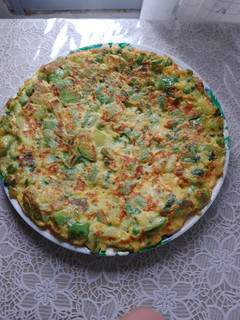 Una foto de Tortilla mixta con productos de temporada