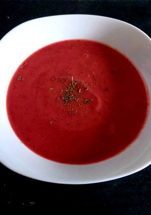 A picture of My Creamy Corriander Carrot & Turnip with Beetroot Soup 🍲.