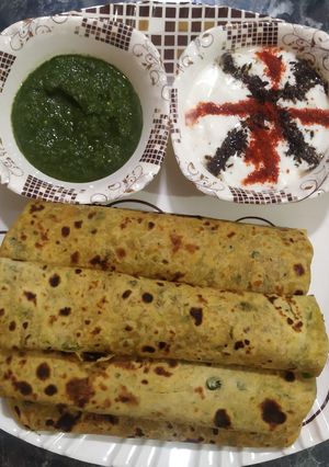 A picture of Thepla (Methi Thepla).