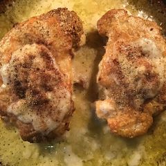 A picture of California Farm Cauliflower Steak in Cashew Cheese Sauce.