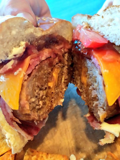 Una foto de Hamburguesa 🍔 de Doritos 🤯