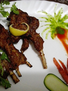A picture of Bar b q chops.